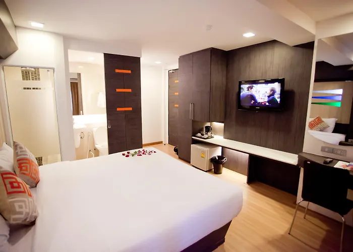 Sukhumvit 11 By Icheck Hotel 3*