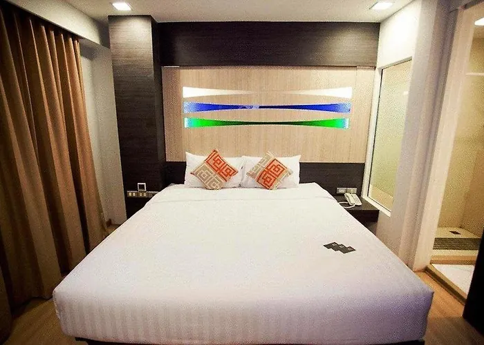 Hotel Sukhumvit 11 By Icheck