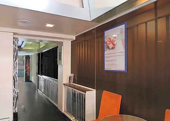 Hotel Sukhumvit 11 By Icheck 3*