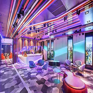 Hotel Sukhumvit 11 By Icheck Bangkok