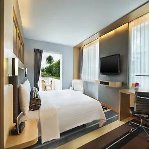 Sukhumvit 11 By Icheck Hotel