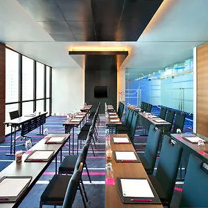 Sukhumvit 11 By Icheck Hotel