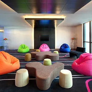 Hotel Sukhumvit 11 By Icheck Bangkok