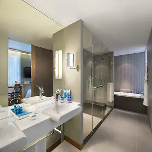 Sukhumvit 11 By Icheck Hotel