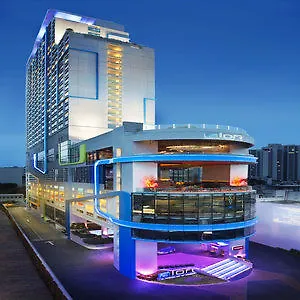 Sukhumvit 11 By Icheck 3*